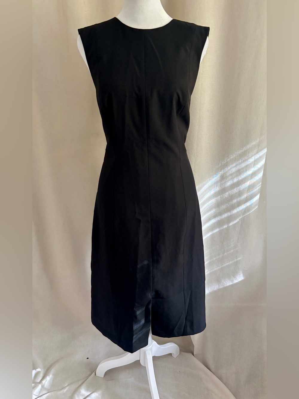 Banana Republic Sleeveless Shift Dress — Size 10